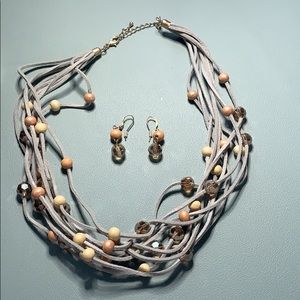 Earring and necklace set
